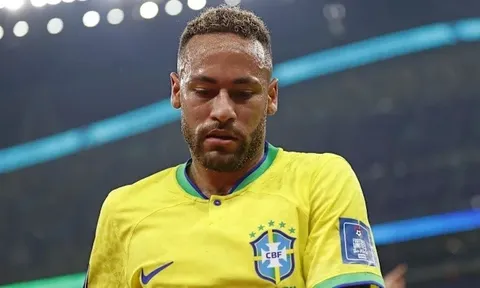 Phản ứng của Neymar khi bị gạch tên khỏi tuyển Brazil
