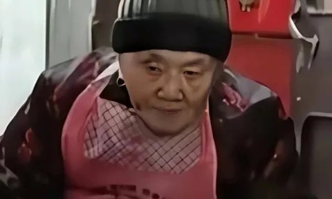 Trung Quốc: Bí quyết sống trường thọ rất riêng của cụ bà 102 tuổi