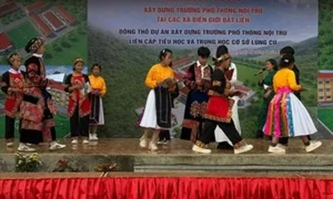 Niềm vui lan tỏa trường học mới nơi biên cương cực Bắc