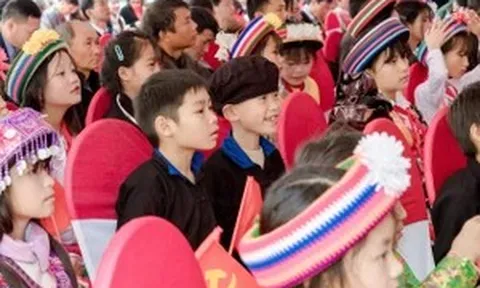 11 'cột mốc tri thức' nơi địa đầu Tổ quốc viết tiếp ước mơ cho học sinh vùng cao