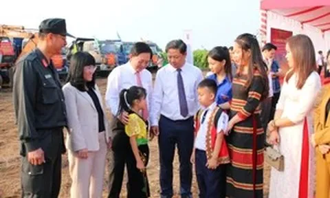 Kỳ vọng từ ngôi trường liên cấp nơi vùng biên Ea Bung