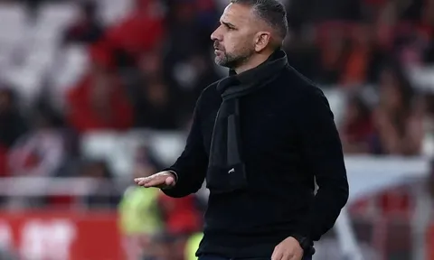 HLV tay mơ thay Amorim tạo kỳ tích 'điên rồ' tại Champions League