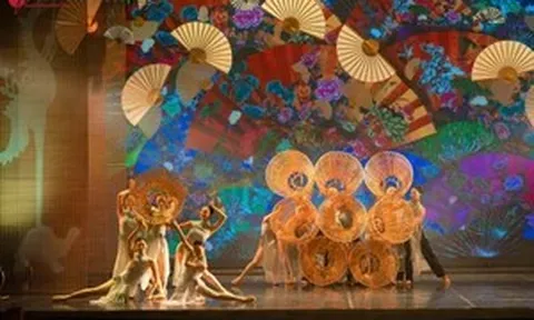 Chiếc nơm bắt cá lên sân khấu ballet
