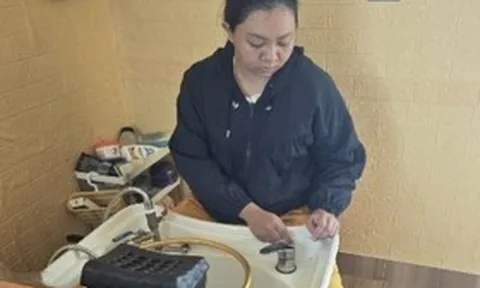 Khởi tố nữ chủ tiệm gội đầu, massage trộm dây chuyền của khách