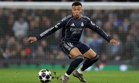 Mbappe lên tuyển, Real Madrid thấp thỏm trước canh bạc rủi ro