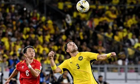 Chuyện gì xảy ra tiếp theo với bóng đá Malaysia