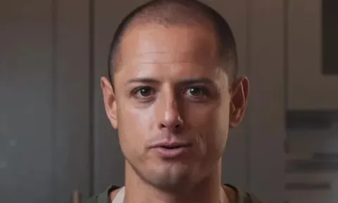 Cú chuyển hướng bất ngờ của Chicharito