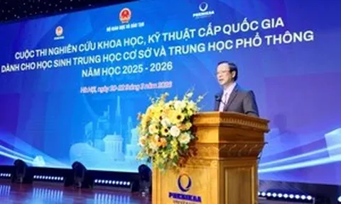 Khai mạc Cuộc thi khoa học kỹ thuật quốc gia 2025-2026 với 242 dự án tham gia