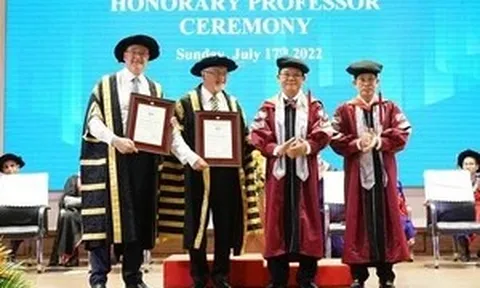 Không dùng danh hiệu 'danh dự' thay học hàm, học vị: Bảo vệ chuẩn mực học thuật
