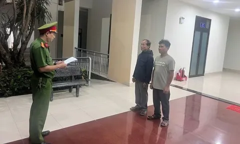 Nhiều lần xâm hại bé gái 13 tuổi, 2 đối tượng bị tạm giữ