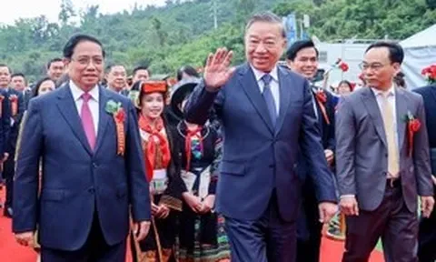 Nóng trong tuần: Khởi công 121 trường nội trú, HS tranh tài thi KHKT quốc gia