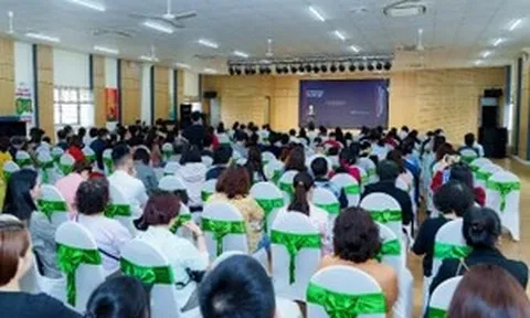 'Đừng hỏi con được mấy điểm', chuyên gia nói điều phụ huynh nên quan tâm thời AI