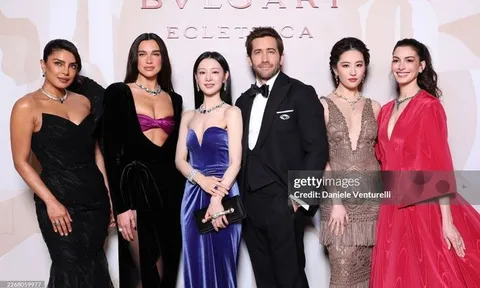 Kim Ji Won 'kèn cựa' nhan sắc cùng Lưu Diệc Phi và Anne Hathaway khi chung khung hình