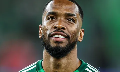 Toney tiệc tùng khi không được lên tuyển Anh