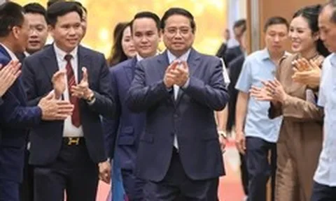 Thủ tướng Phạm Minh Chính: Đưa các hộ kinh doanh trở thành doanh nghiệp