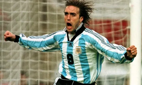 Batistuta ám ảnh vì cái chết của Maradona