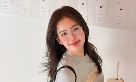 Nữ diễn viên Thái Lan khốn khổ vì có 'hai tử cung và một quả thận'