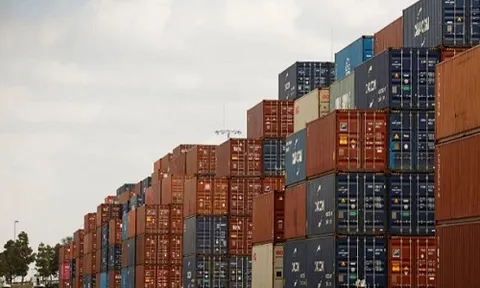 CNBC: Ngành bán lẻ toàn cầu sẽ 'thấm đòn' nếu căng thẳng tại Trung Đông tiếp diễn