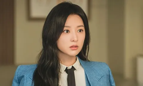 Từ chuyện Kim Ji Won gây bàn tán vì ngoại hình gầy gò: Khi nghệ sĩ phải đánh đổi để giữ hình ảnh!