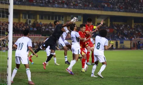 Kim Sang-sik thử nghiệm Hoàng Hên, Văn Hậu trước Malaysia