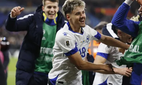 Cầu thủ 18 tuổi đổi đời nhờ vòng loại World Cup