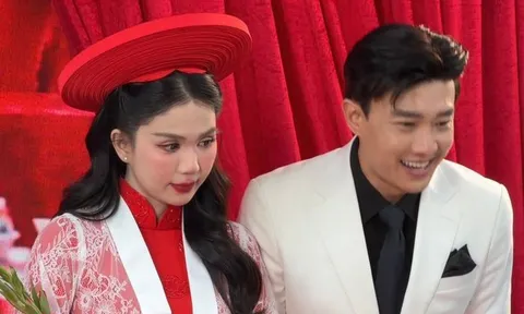 Ngọc Trinh và Quốc Trường nên dừng lại