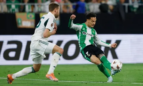 Antony dẫn dắt 'cặp cánh 70 triệu euro' của Betis