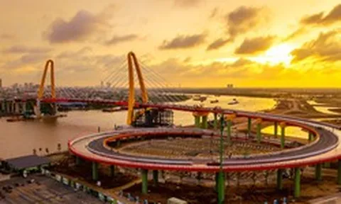 Một công trình của tỷ phú Phạm Nhật Vượng thiết lập kỷ lục về tốc độ xây dựng "thần tốc", kết nối trung tâm TP Hải Phòng với "đảo tỷ phú" 2,4 tỷ USD