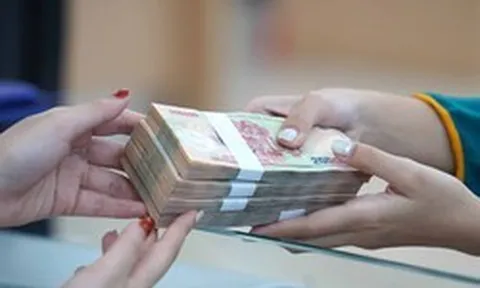 Có 1 tỷ đồng, gửi tiết kiệm kỳ hạn 1 năm ở Agribank, Vietcombank, VietinBank hay BIDV có lãi cao nhất?