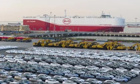 Không chỉ là lựa chọn xu hướng, đây là 'công thức' chuyển từ xe xăng sang xe điện của Trung Quốc