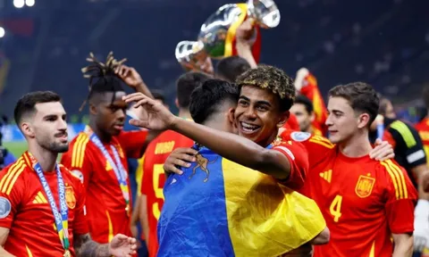 UEFA tránh lặp lại tranh cãi của FIFA