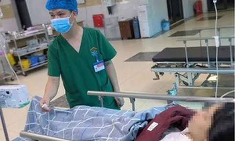 Đang dự hội thảo bỗng nói ngọng, méo miệng, cô giáo 38 tuổi bị đột quỵ bất ngờ