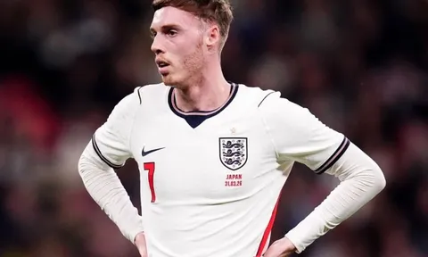 Tuyển Anh nhận thất bại lịch sử trước Nhật Bản