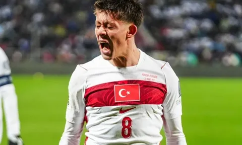 Thổ Nhĩ Kỳ giành vé World Cup sau 24 năm chờ đợi