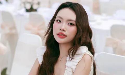 Phương Mỹ Chi 'hẹn hò' cùng người đặc biệt