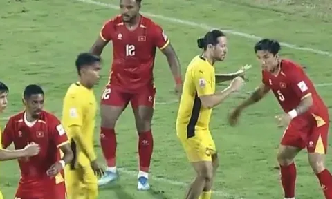 Lý do Việt Nam bị thổi penalty trước Malaysia