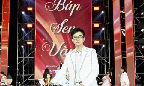 Kiều Vũ Nhật Anh chinh phục Giải thưởng Nam Ca sĩ được Yêu Thích Nhất tại Búp Sen Vàng