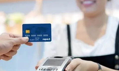 Giao dịch thanh toán không dùng tiền mặt tăng hơn 40%