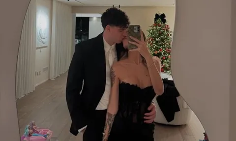 Bastoni và vợ bị bạo lực mạng