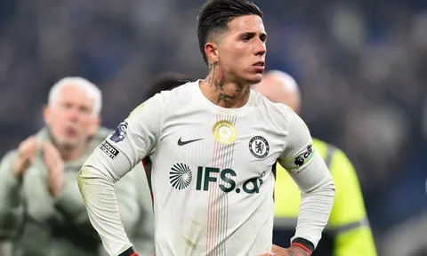 Enzo Fernandez lại gây rúng động Chelsea