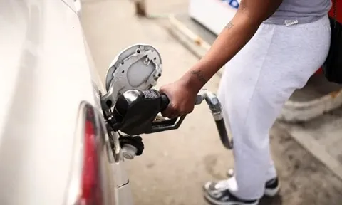 Vì sao việc Mỹ 'buông' eo biển Hormuz sẽ không làm cho giá xăng dầu hạ nhiệt?