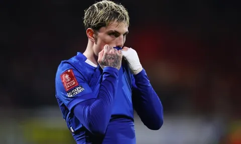 Garnacho công khai bạn gái mới, lộ thêm chi tiết gây sốc