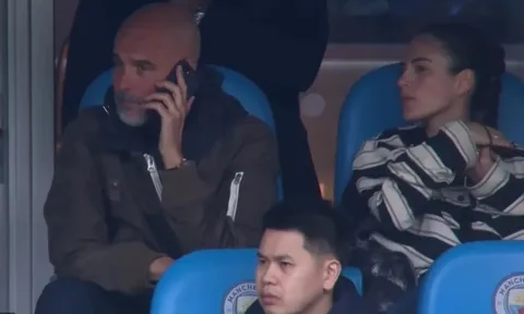 Sắc vóc gây chú ý của con gái Guardiola