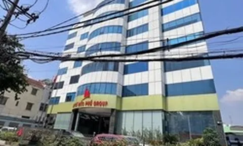 Ngân hàng siết nợ hàng trăm sổ đỏ