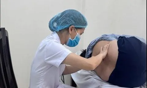 35 tuổi phát hiện bị thoát vị đĩa đệm từ 2 dấu hiệu bất thường