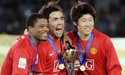 'Tôi sẽ giết cậu' - Evra kể lại cú sốc Tevez rời MU sang Man City