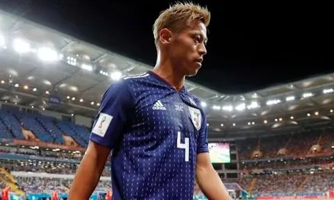 Huyền thoại Nhật Bản sang Singapore chơi bóng