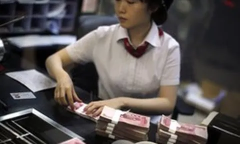 Nhân viên nhập sai 1 chữ số, chuyển khoản 540 triệu của khách vào một tài khoản đã bị phong tỏa, ngân hàng xử lý thế nào?