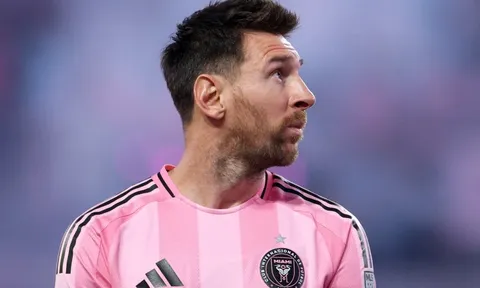 Argentina gây tranh cãi trước World Cup