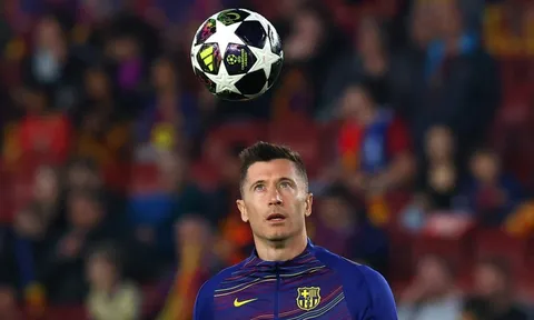 Lewandowski chủ động rời Barcelona, Milan nhập cuộc